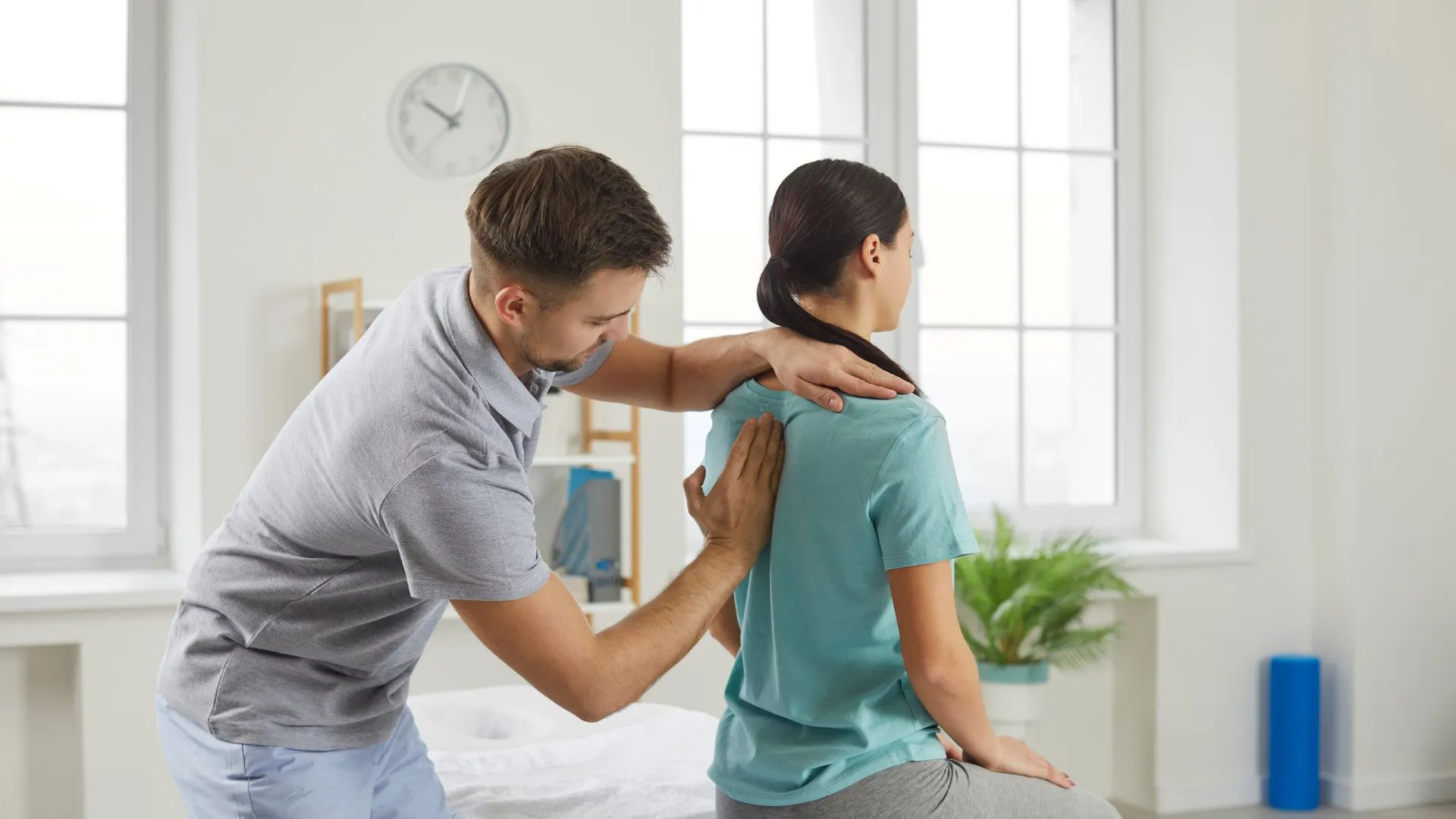 How Osteopathy Supports Back Pain Relief